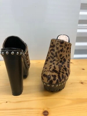 NUEVOS TACONES DE PIEL CON ESTAMPADO DE GUEPARDO MIU MIU PRADA 6” con SUELAS DE GOMA. $695 37-7 B EE. UU. Foto 1 de 4