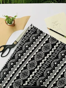 100 % Cotton Tribal Stripe Aztec Geometric Ethnic Tiki Boho Fabric - Black White - Picture 1 of 12