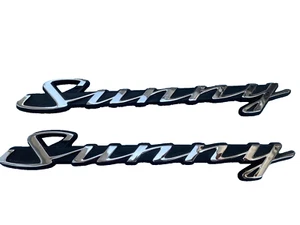 DATSUN Nissan SUNNY B310 Rear Side Fender Emblem Badge NOS JAPAN - Bild 1 von 7