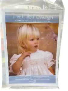 Revista The Little Flowergirl Australian Smocking & Embroidery edición 39 - Imagen 1 de 1