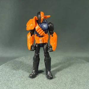 DC Comics Batman Deathstroke 3.75 Inch Action Figure 2013 Mattel - Picture 1 of 12