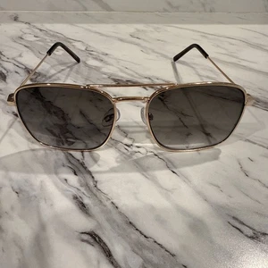 H&M Gold Square Aviator Sunglasses - Picture 1 of 7
