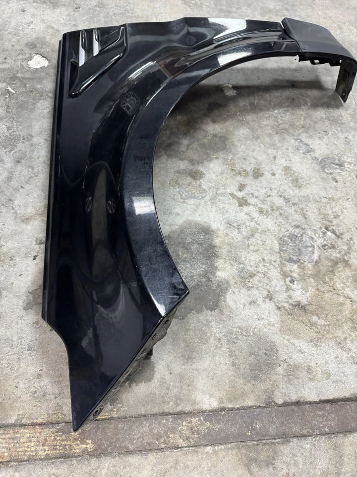 Painel de para-lama dianteiro esquerdo Range Rover Sport 2014-2017 OEM usado #864560 - Imagem 1 de 3