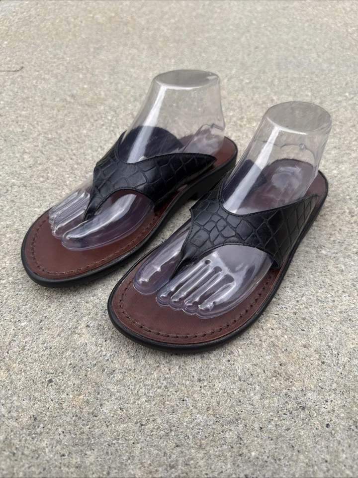 Munro American Women's Size 8M Black Leather Sculpted Munro Sport Sandal - Image 1 of 4