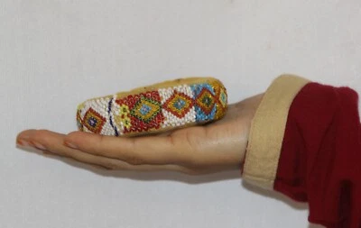 Antiguo soporte para maceta anillo redondo de tela de 1920 original cuentas hechas a mano trabajo Foto 1 de 4