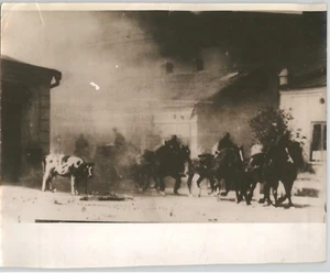 Foto de prensa de la Segunda Guerra Mundial 1939 ARTILLERÍA ALEMANA ataque POLONIA vaca - Imagen 1 de 2