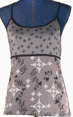 Camiseta sin mangas Tech Gear L espalda cruzada con sujetador incorporado gris floral, atlético, yoga, Foto 1 de 4