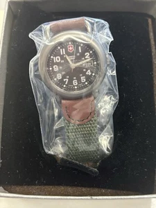 Swiss Army Calvary Watch Women 31mm Black Dial Date Swiss Made New - Picture 1 of 14