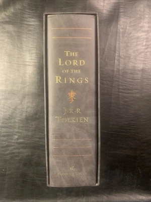 J.R.R Tolkien The Lord of The Rings–50th Anniversary Hardcover Slipcase Like New Foto 1 de 4