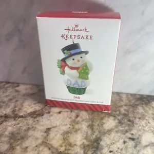 Hallmark Papà Ornamento Pupazzo di Neve Ricordi di Natale 2014 Nuovo con Scatola - Foto 1 di 2