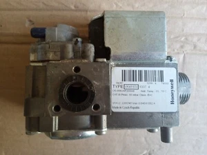 Honeywell VK41115V 1337 4 Used Replacement Gas Valve - Picture 1 of 2
