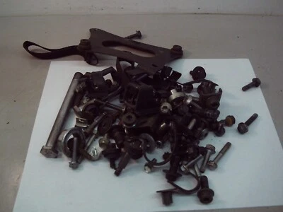 Varios sujetadores pernos de hardware K211 para Kawasaki ZZR600 2005-2008 Foto 1 de 4