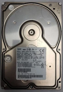 IBM DNES-309170-E182115S HDD, 9 GB, SCSI , 3.5"- Tested w/pics - Afbeelding 1 van 12