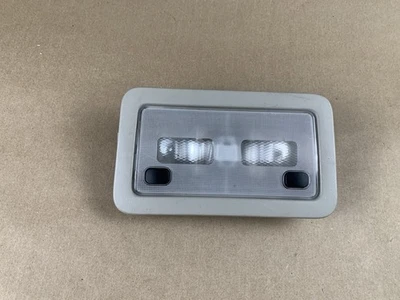 2007-2014 GMC Chevrolet Yukon Tahoe 2-й ряд внутренний купол светло-серый - Изображение 1 из 4