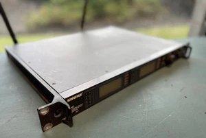 Receptor inalámbrico Shure UR4D (G1, 470-530 MHz) - Imagen 1 de 4