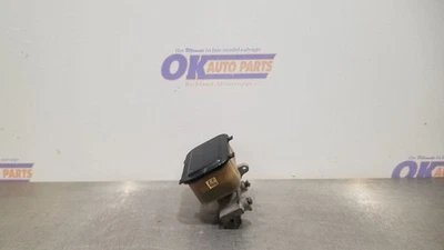 88 JEEP GRAND WAGONEER BRAKE MASTER CYLINDER - Image 1 of 4