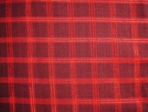 1/2  Yard Red Shinny Red Plaid Christmas Homespun Fabric 20" X 44" - Picture 1 of 2