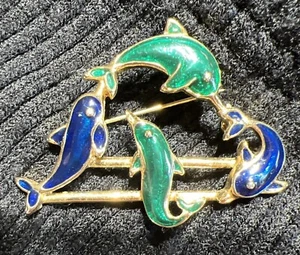 Vintage Emaille Brosche Delfine blau & grün gemarkt 48809 - Bild 1 von 5