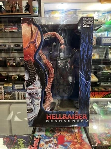 NECA Dr. Channard Hellraiser Deluxe Juego en Caja JUGUETES DE CARRETE Escudo Raro - Imagen 1 de 4