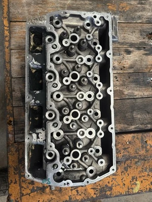 2011-12 Ford F250 SD 6.7L Diesel Powerstroke Rh Cylinder Head BC3Z-6049 OEM - Image 1 of 4