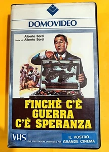 FINCHE' C'E' GUERRA C'E' SPERANZA ( ALBERTO SORDI - 1974 )# VHS - DOMO/SABA # - Foto 1 di 4