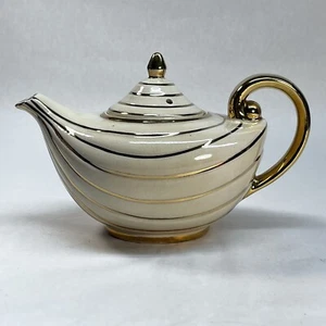Vintage Arthur Wood China Gold Swirls &Cream Teapot (Genie in Lamp look)England - Picture 1 of 8