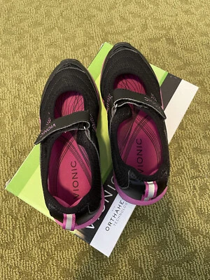 Vionic Women’s size 5 - Image 1 of 3