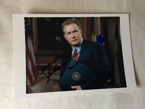 Foto 4x6 en persona firmada a mano de actor veterano Martin Sheen con certificado de autenticidad - Imagen 1 de 3