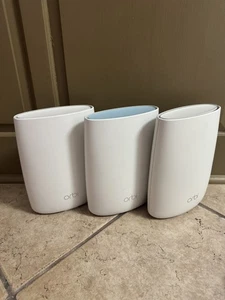Router Wi-Fi Netgear Orbi RBR50 - Zdjęcie 1 z 3