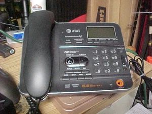 At&t Expandable 5.8ghz corded phone with answer machine - Picture 1 of 4