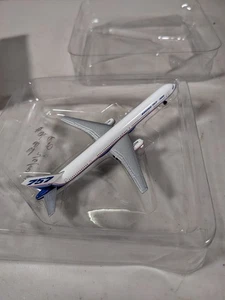 Modelo de avión Boeing B757-300 Herpa Wings 1999 muestra casa colores 1:500 - Imagen 1 de 3