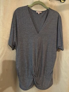 Top túnica Juicy Couture talla L nudo delantero gris manga corta - Imagen 1 de 4