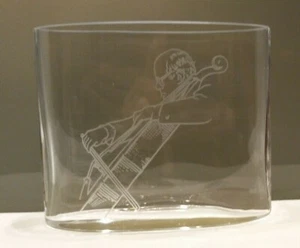 Iittala - Tapio Wirkkala Ovalis Vase mit seltenem geätztem Musikerbild - Bild 1 von 4