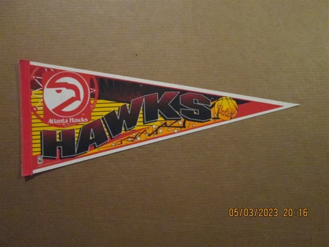 NBA Atlanta Hawks Vintage Circa 1990's Slam Dunk Team Logo Basketball Pennant Cover