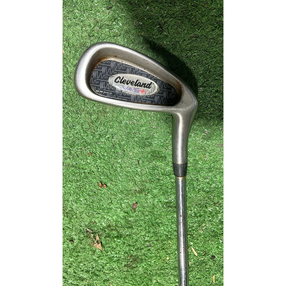 Cleveland VAS+ Firm Flex 39.5" Golf 3 Iron RH / 1B-S69 - Image 1 of 4