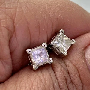 Natürliche Diamant Princess Cut Ohrstecker 1,10 Tcw in 14K massiv Weißgold - Bild 1 von 5