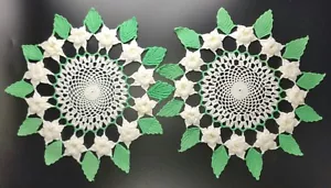 LOT Vintage Handmade Crochet Floral Leaves Doilies Set Of 2 White & Green 11" - Picture 1 of 10