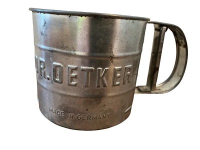 ANCIEN VINTAGE TAMIS A FARINE POUDRE MAILLE FINE ANNÉE 50 DR OETKER  - Photo 1/3