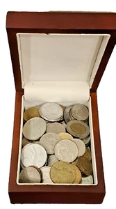 12- oz Box of Assorted Obsolete Coins from Various Countries - Picture 1 of 24