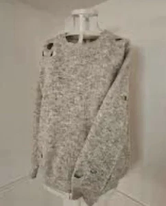 Heartloom Women's Heather Gray Sz M Polyester Acrylic Mix Distressed Sweater - Picture 1 of 4