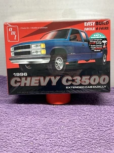1996 Chevy 3500 Extended Cab Dually. AMT Bausatz # 1409. Offener Karton / versiegelte Beutel. - Bild 1 von 5