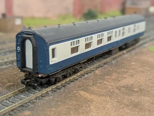 Mainline 37-104 OO Gauge BR Blue/Grey Mk1 Brake 2nd Coach M34571 - Picture 1 of 9