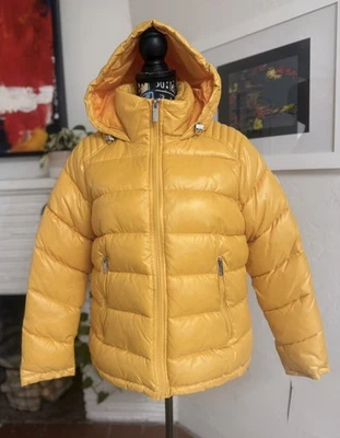 NUEVO CON ETIQUETAS Guess Macy’s Oro Amarillo Peso Medio Puffer Chaqueta Cremallera Con Capucha Nylon Para Mujer’s L Foto 1 de 4