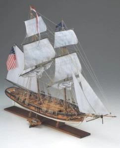Corel SM61 Eagle Kit Barco En Madera Escala 1:85 - Imagen 1 de 3