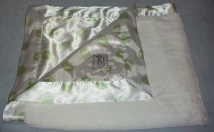 COPERTA BAMBINO PICCOLA GIRAFFA Luxe finto e raso punto verde bordo raso 36X31 107049 - Foto 1 di 8