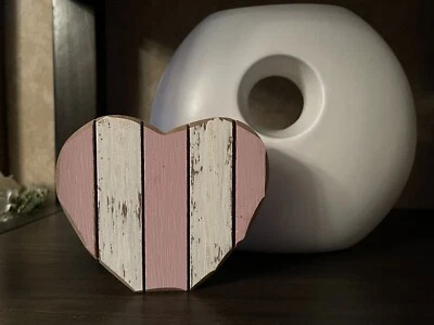 Wood PINK  & White HEART Valentines Day Table Top Shelf Décor. GREAT GIFT    - Imagem 1 de 3