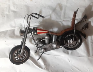 Scultura moto chopper telaio filo fatto a mano, tema America USA metallo 9,5" - Foto 1 di 5