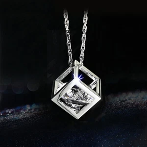 Crystal Magic Cube Hanging Charm - Rearview Mirror Car Pendant, Sparkling Decor - Foto 1 di 2