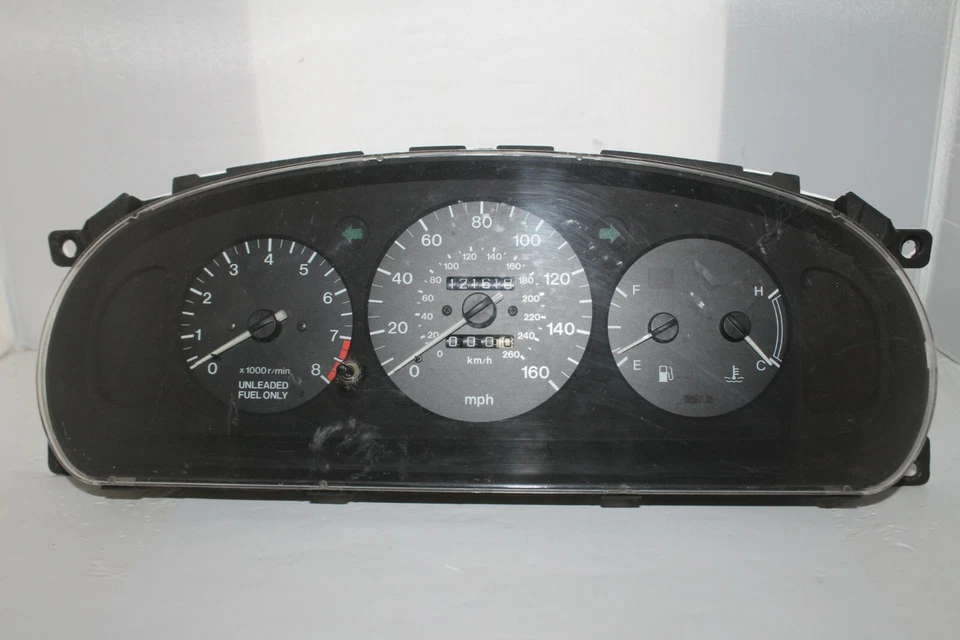 Cuadro de instrumentos velocímetro medidores 95 96 Mazda Millenia 121.618 millas Foto 1 de 4