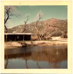 Hütte am Lake Canyon Wiese Kalifornien Panoramablick 1967 Fundfoto - Bild 1 von 2
